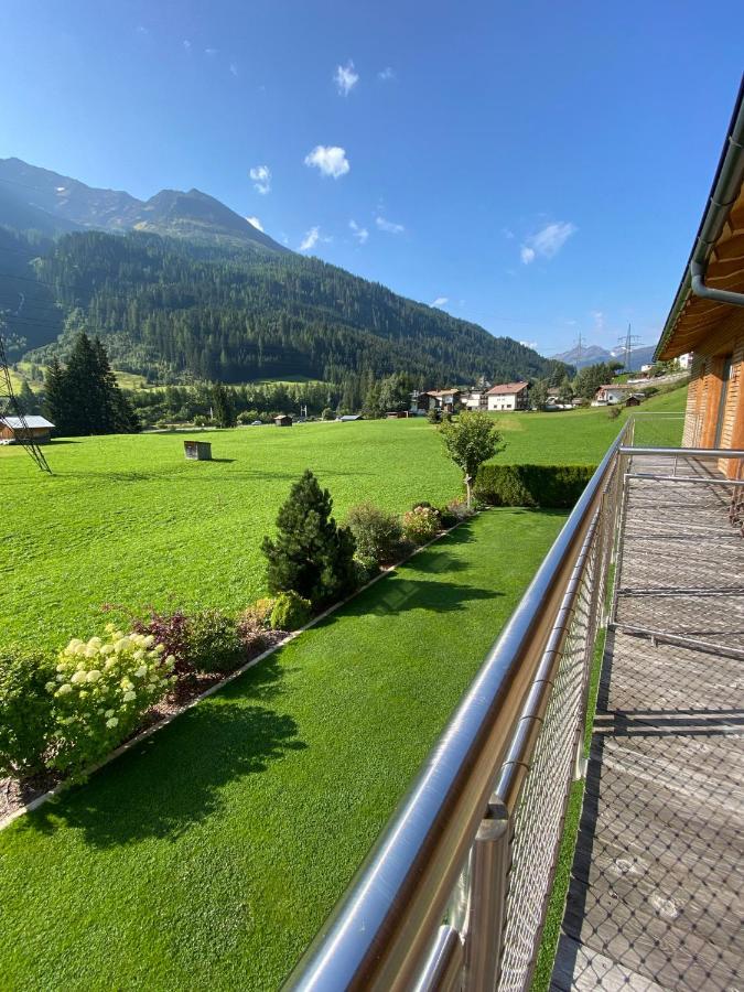 Haus Bergleben Appartement Sankt Anton am Arlberg Buitenkant foto