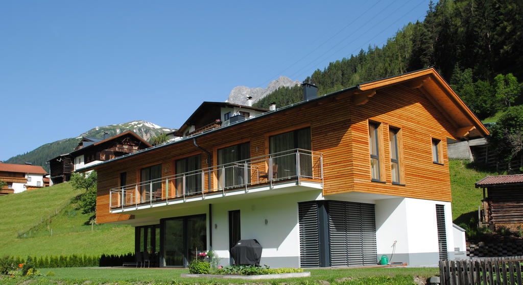 Haus Bergleben Appartement Sankt Anton am Arlberg Kamer foto